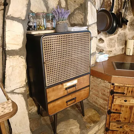 La Casita De Piedra Сasa de vacaciones Navaluenga