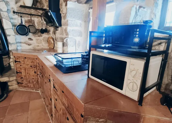 La Casita De Piedra * 나발루엔가