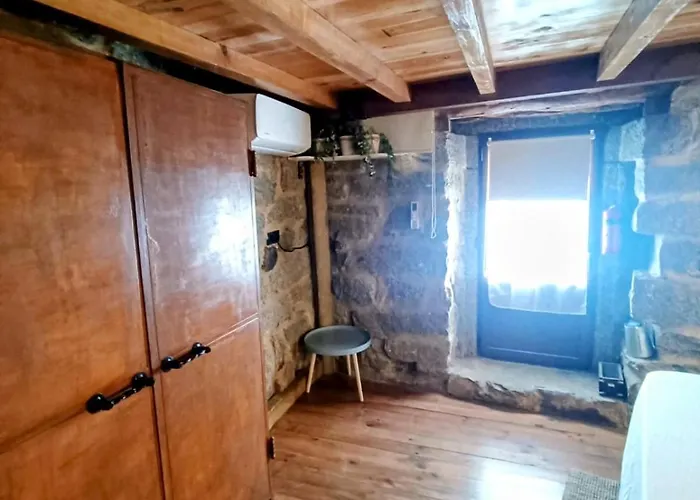 La Casita De Piedra 나발루엔가